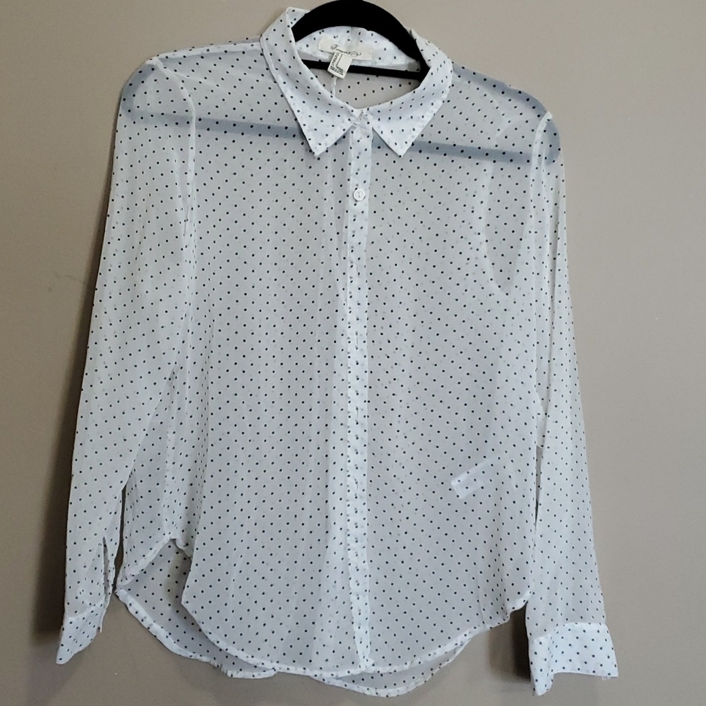 Forever 21 sheer poka dot top size small